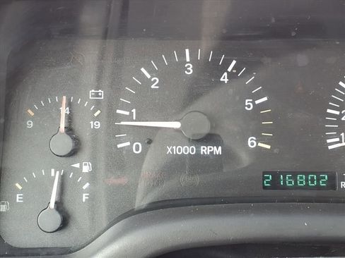 Used 2000 Jeep Cherokee Sport image 19