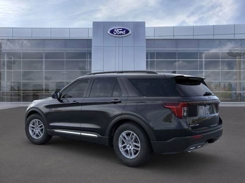New 2025 Ford Explorer Active w/ Active Comfort Package image 4