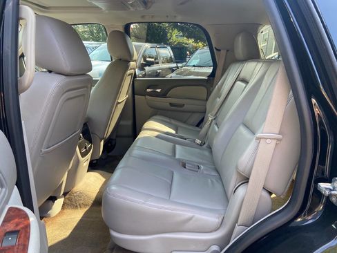 Used 2013 Chevrolet Tahoe LT w/ Luxury Package image 18