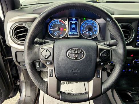 Used 2023 Toyota Tacoma Limited AWD/4WD image 12