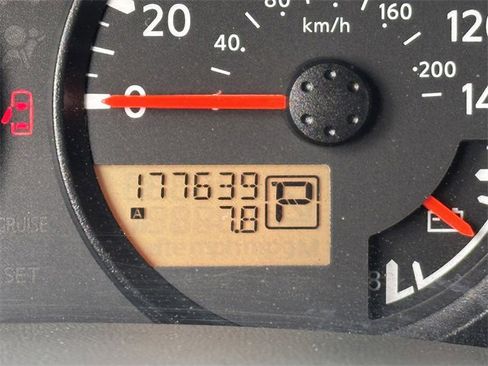 Used 2019 Nissan Frontier SV image 27