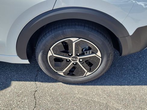 New 2026 Kia Niro EX FWD image 37