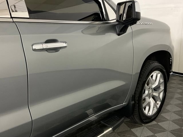 Used 2023 Chevrolet Silverado 1500 LTZ AWD/4WD image 9