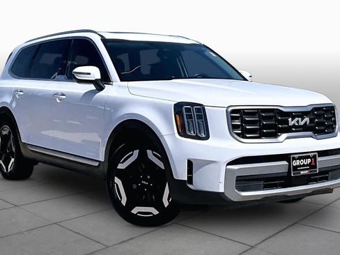 Used 2023 Kia Telluride S w/ S Sunroof Package AWD/4WD image 3