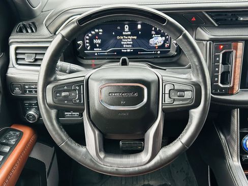 Used 2023 GMC Yukon XL Denali Ultimate w/ LPO, Floor Liner Package AWD/4WD image 25