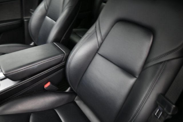 Used 2022 Tesla Model Y Long Range AWD/4WD image 17
