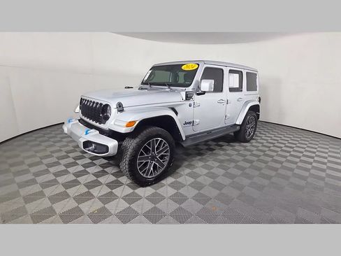 Used 2024 Jeep Wrangler High Altitude AWD/4WD image 18