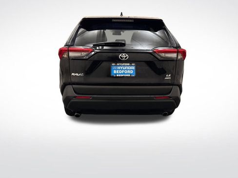 Used 2024 Toyota RAV4 LE image 6
