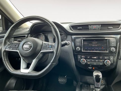Used 2020 Nissan Rogue SV w/ Premium Package AWD/4WD image 14