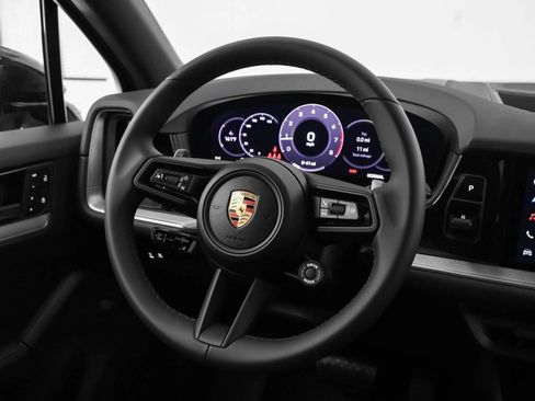 New 2025 Porsche Cayenne image 26