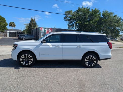 Certified 2026 Ford Expedition Max Platinum w/ Driver's Package image 9