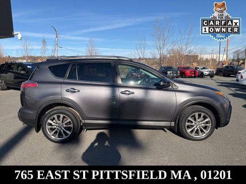 Used 2017 Toyota RAV4 Limited image 8
