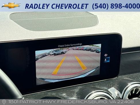 Used 2022 Mercedes-Benz GLB 250 4MATIC image 9