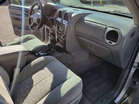 Used 2006 GMC Envoy SLE w/ Sle Preferred Equipment Group image 19