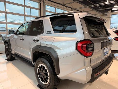Used 2025 Toyota 4Runner 4WD image 4