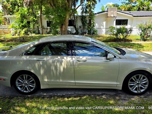 Used 2014 Lincoln MKZ Hybrid w/ Equipment Group 202A Reserve FWD image 16