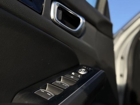 Used 2022 Honda Civic Touring image 14