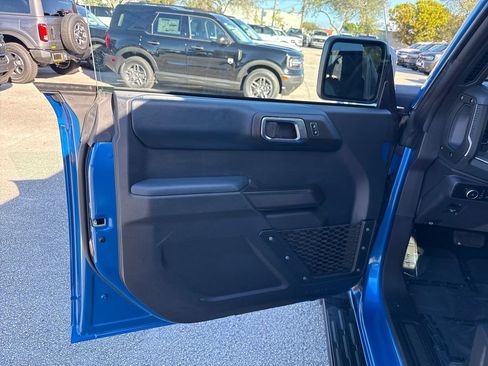Certified 2024 Ford Bronco Outer Banks image 13