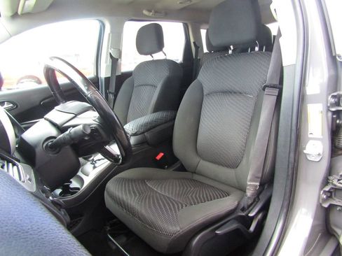 Used 2019 Dodge Journey SE w/ Connectivity Group image 12