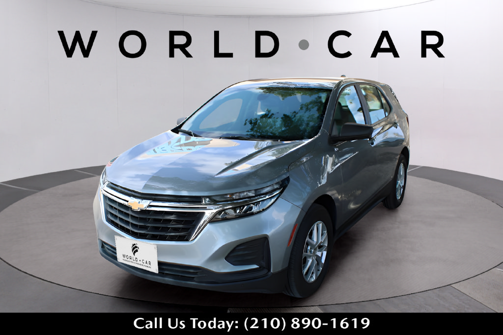 Used 2024 Chevrolet Equinox LS FWD image 3