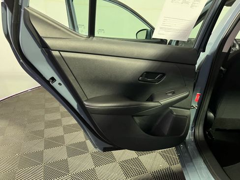 Used 2024 Nissan Sentra SV FWD image 24