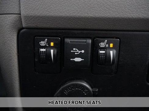 Used 2018 Toyota Sienna XLE w/ XLE Navigation Package image 8