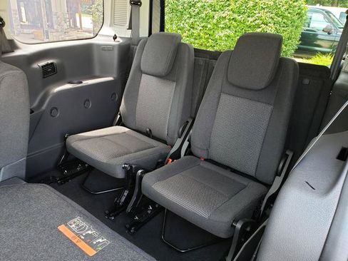 Used 2018 Ford Transit Connect XL FWD image 13