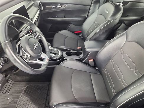 Used 2021 Kia Forte GT-Line image 10