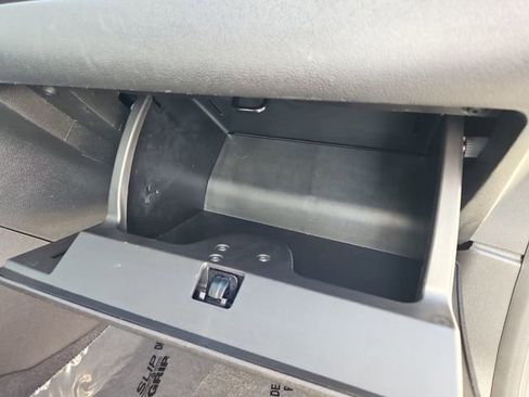 Used 2019 Ford Fiesta SE image 18