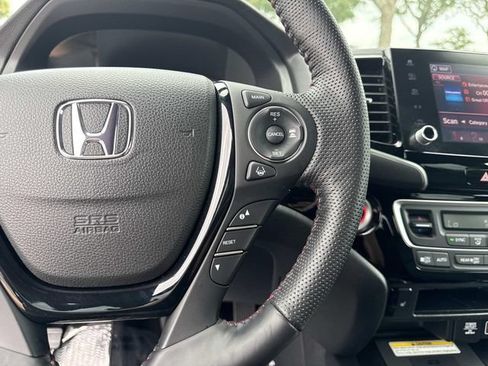 Certified 2022 Honda Ridgeline Black Edition image 31