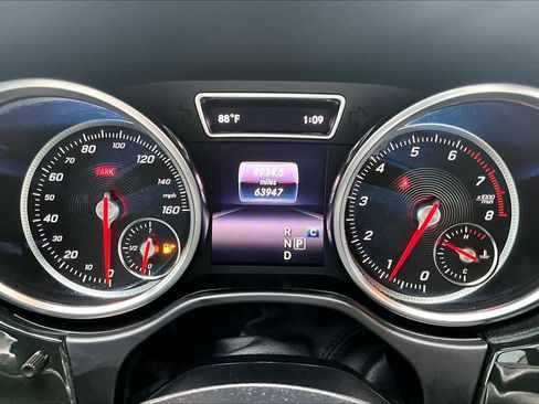 Used 2019 Mercedes-Benz GLE 400 4MATIC image 27