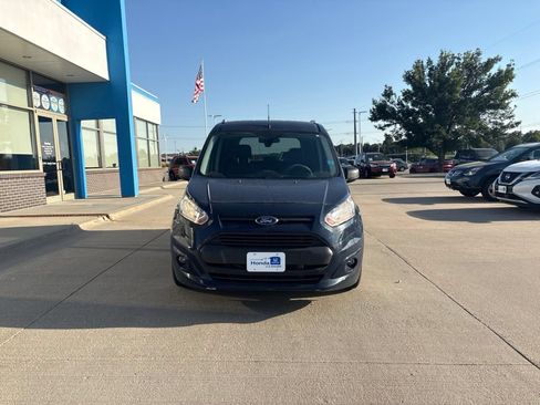 Used 2017 Ford Transit Connect XLT FWD image 2