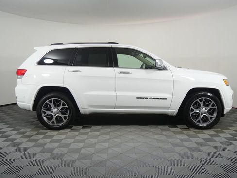 Used 2021 Jeep Grand Cherokee Overland w/ Trailer Tow Group IV RWD image 2