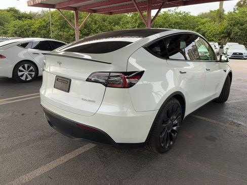 Used 2020 Tesla Model Y Performance image 4