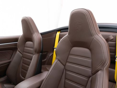 Used 2022 Porsche 911 Turbo S image 24