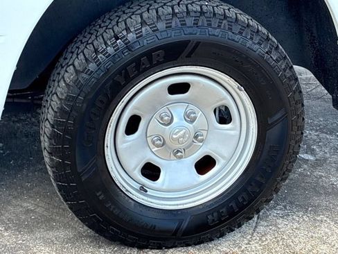 Used 2017 RAM 1500 Tradesman RWD image 12