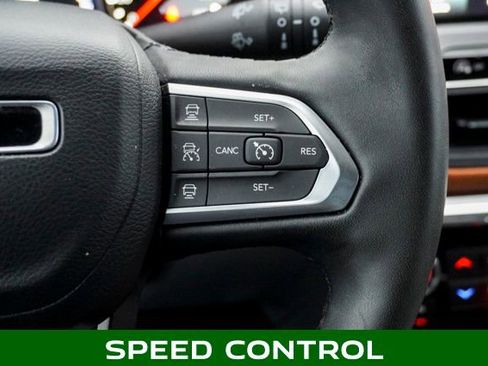 Used 2023 Jeep Compass Limited image 20