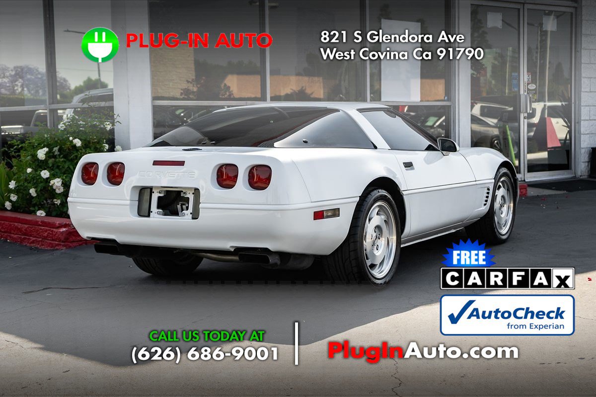 Used 1996 Chevrolet Corvette Coupe RWD image 6