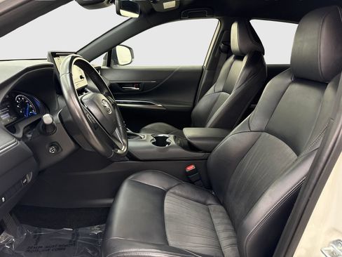 Used 2021 Toyota Venza XLE AWD/4WD image 17
