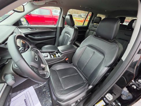 Used 2021 Jeep Grand Cherokee L Limited image 31