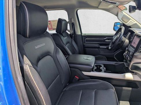 Used 2022 RAM 1500 Laramie AWD/4WD image 18