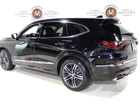 Used 2025 Acura MDX SH-AWD w/ Advance Package image 3