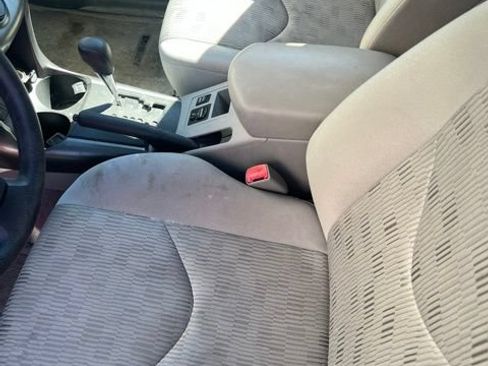 Used 2012 Toyota RAV4 4WD V6 w/ Tow Prep Pkg image 8