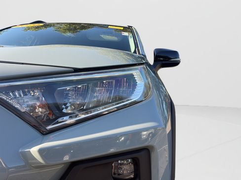 Used 2020 Toyota RAV4 TRD Off-Road AWD/4WD image 29