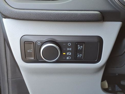 Used 2025 Ford Escape Active w/ Cold Weather Package image 16