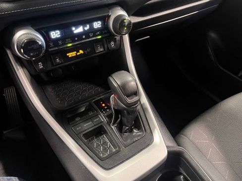 Used 2020 Toyota RAV4 XLE w/ Convenience Package image 30