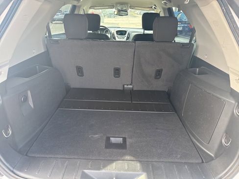 Used 2017 Chevrolet Equinox LT w/ Convenience Package image 29