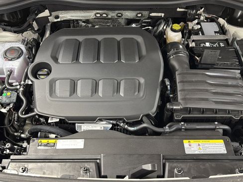 New 2026 Volkswagen Tiguan SE R-Line AWD/4WD image 36