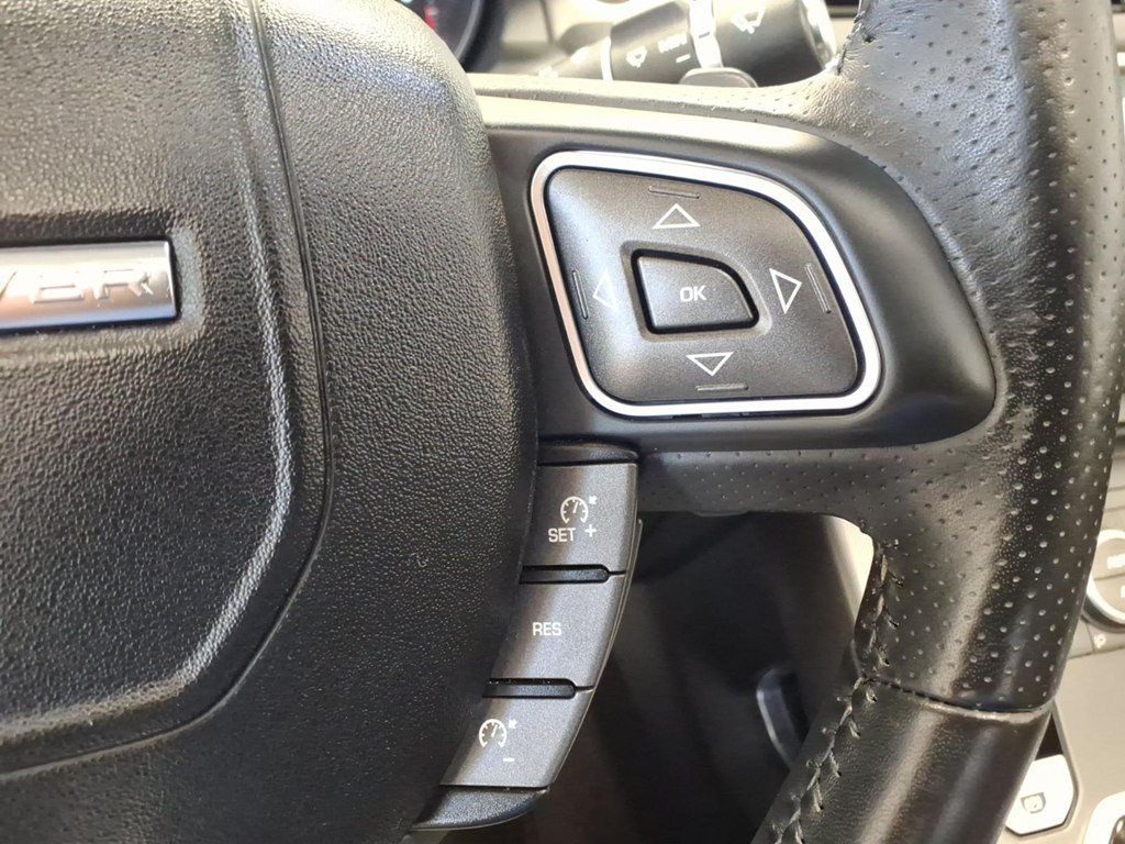 Used 2018 Land Rover Range Rover Evoque SE Dynamic AWD/4WD image 12