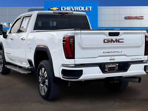 Used 2025 GMC Sierra 2500 Denali w/ Technology Package AWD/4WD image 4